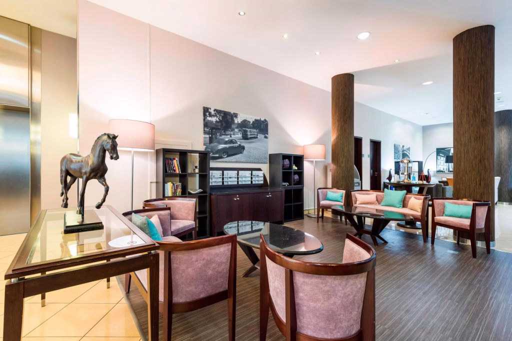 Courtyard Prague City lobby