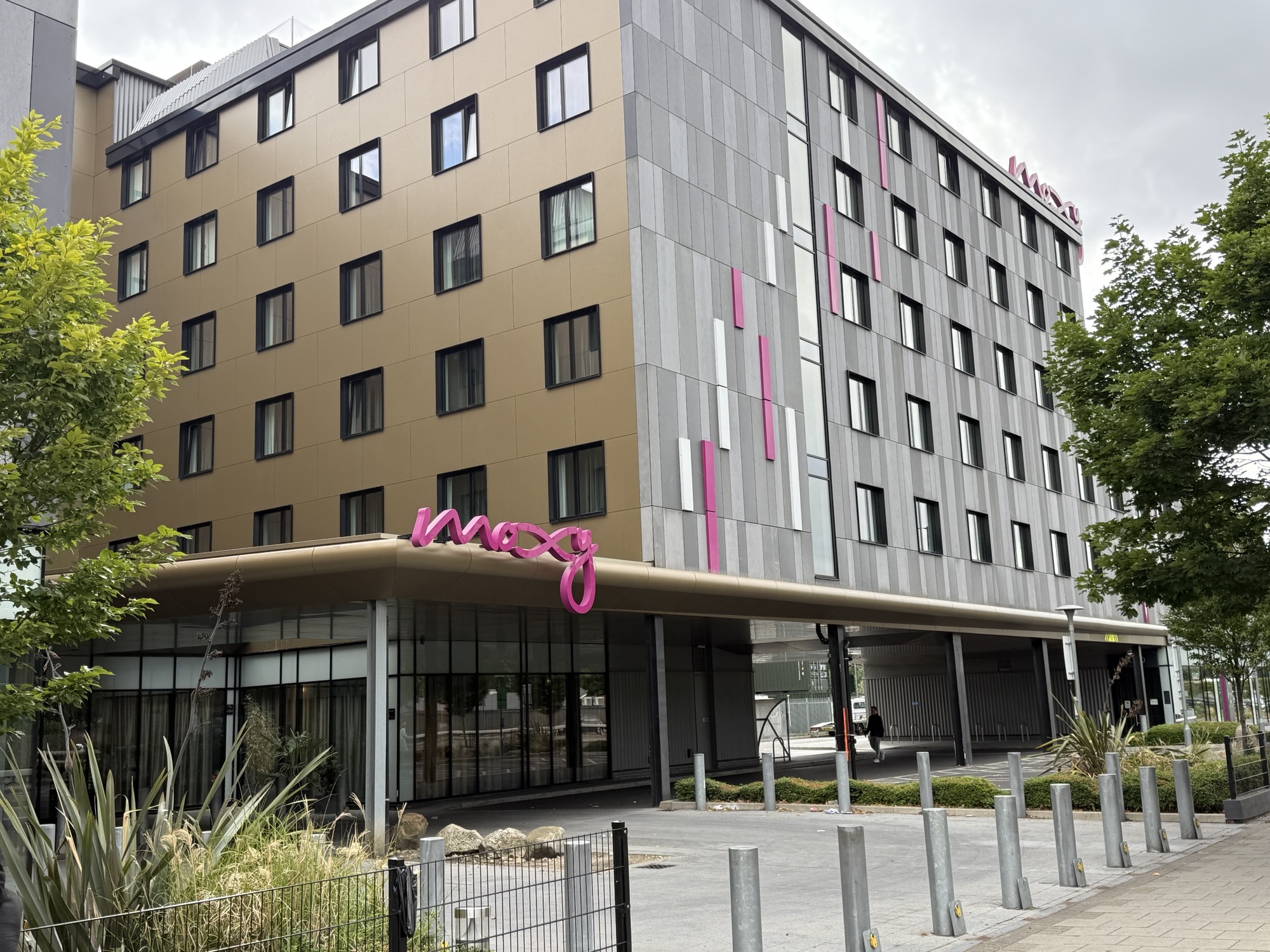 Review: Moxy London Heathrow